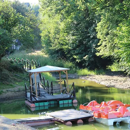 Nad Jeziorem W Karlowicach