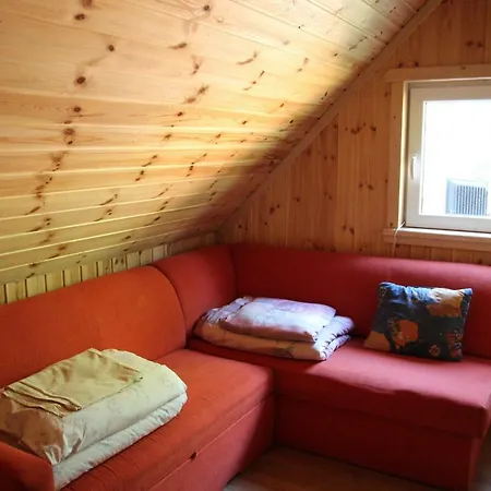 Chata Nad Jeziorem W Karlowicach