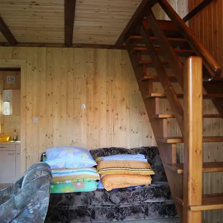 Nad Jeziorem W Karlowicach