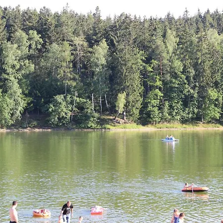 Chata Nad Jeziorem W Karlowicach