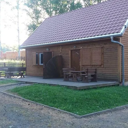 Chata Nad Jeziorem W Karlowicach *