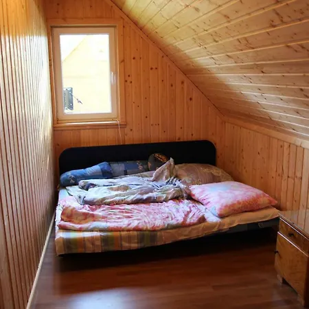 롯지 Nad Jeziorem W Karlowicach