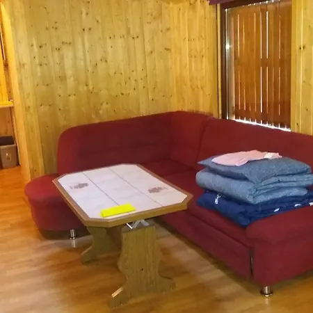 Nad Jeziorem W Karlowicach *