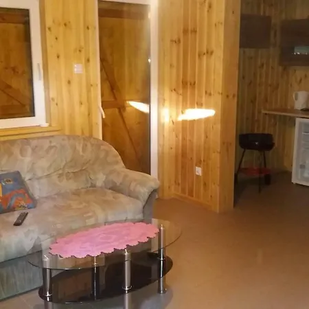 Nad Jeziorem W Karlowicach