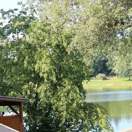 롯지 Nad Jeziorem W Karlowicach Karlowice