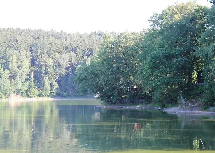 Nad Jeziorem W Karlowicach