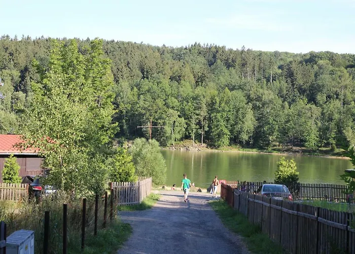 Nad Jeziorem W Karlowicach Lodge