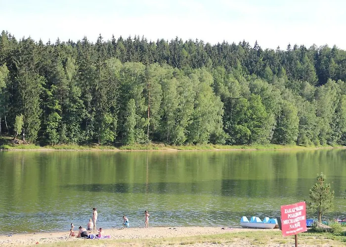 Nad Jeziorem W Karlowicach