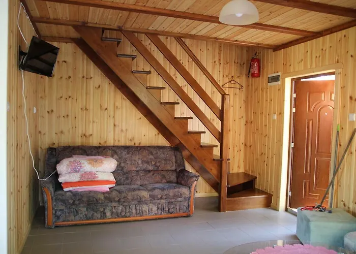 Nad Jeziorem W Karlowicach