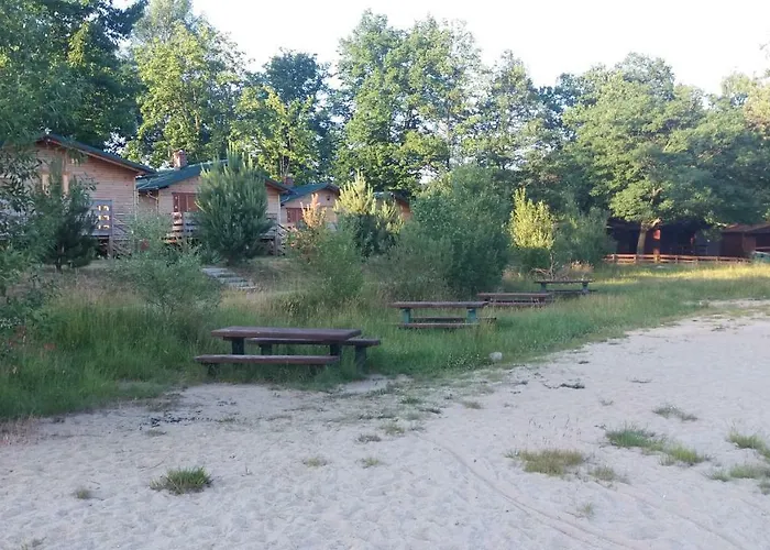 Nad Jeziorem W Karlowicach Lodge