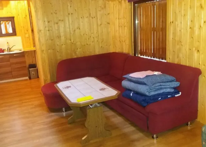 Nad Jeziorem W Karlowicach *