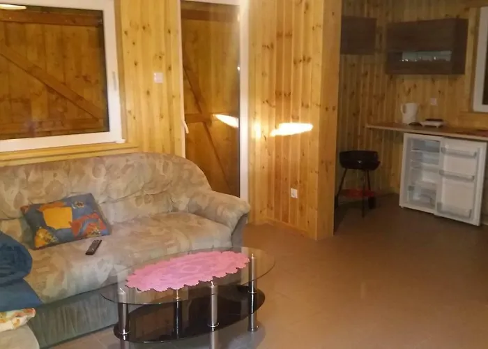 Nad Jeziorem W Karlowicach